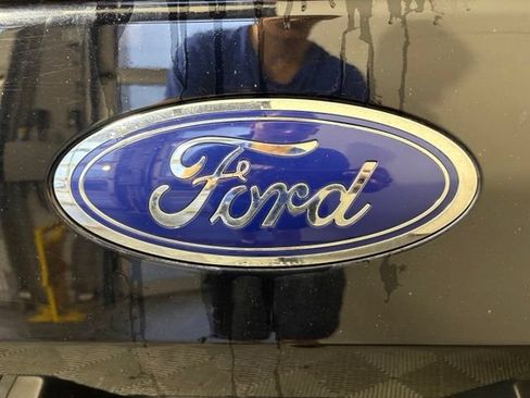 Used 2018 Ford F150 XLT w/ Equipment Group 302A Luxury AWD/4WD image 14