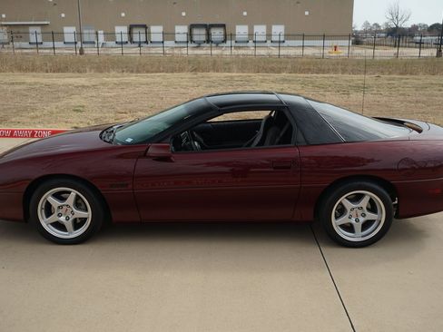 Used 2000 Chevrolet Camaro Z28 w/ Preferred Equipment Group 2 image 5