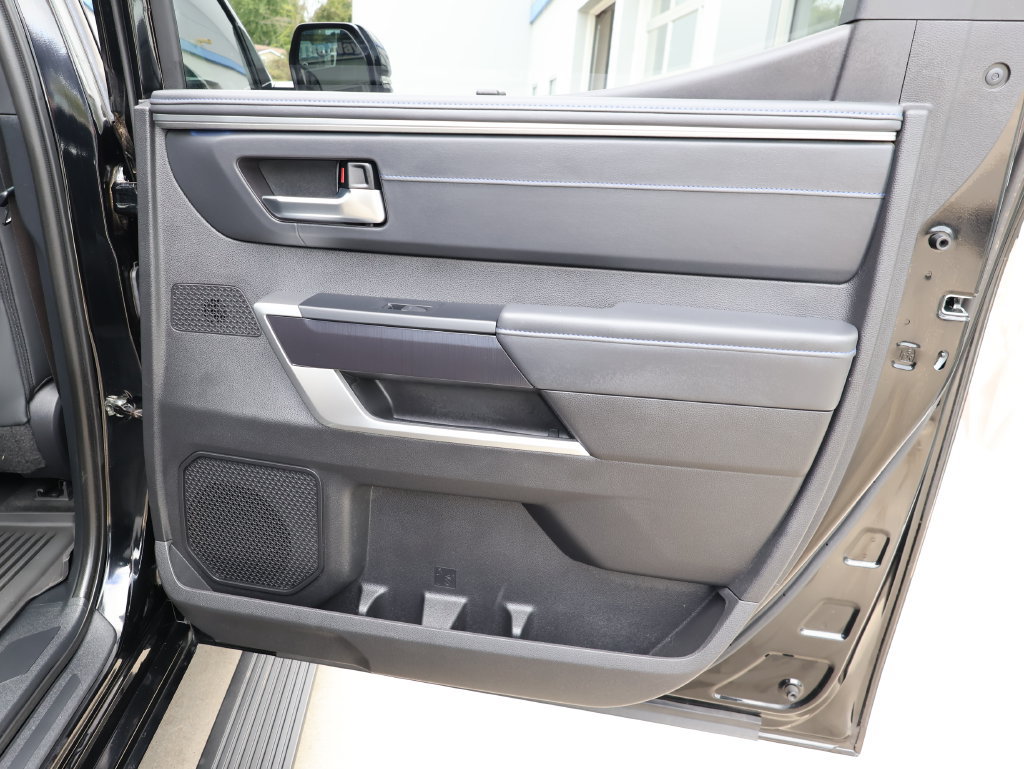 Used 2023 Toyota Tundra Platinum w/ Advanced Package AWD/4WD image 37