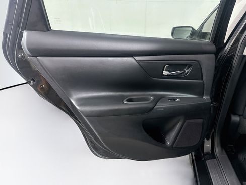 Used 2018 Nissan Altima 2.5 S w/ S Convenience Package FWD image 24