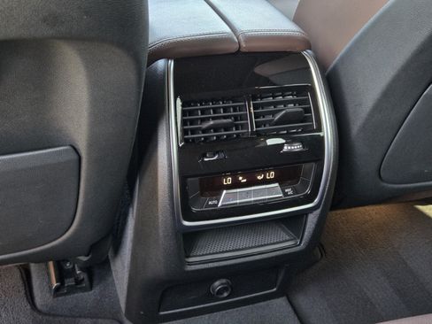 Used 2020 BMW X5 sDrive40i w/ M Sport Package RWD image 29