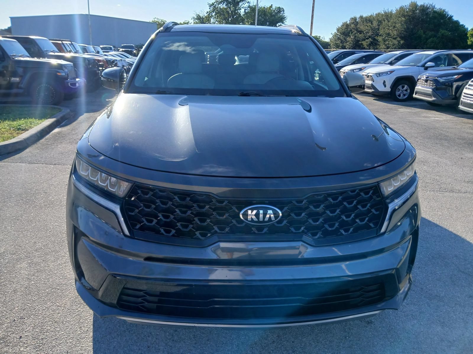 Used 2021 Kia Sorento S w/ Panoramic Sunroof Package FWD image 6