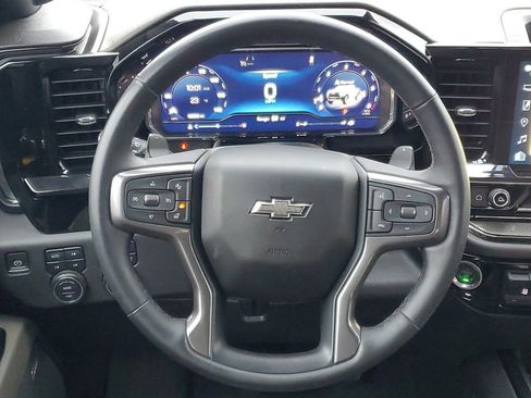 Used 2023 Chevrolet Silverado 1500 ZR2 image 25