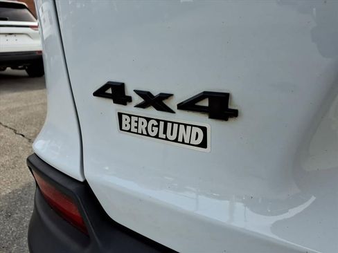 Used 2020 Jeep Cherokee Latitude Plus image 34