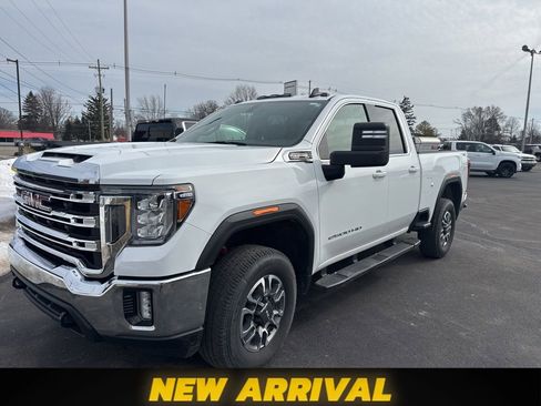 Used 2022 GMC Sierra 2500 SLE w/ SLE Convenience Package image 1