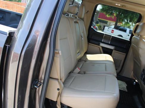 Used 2017 Ford F250 Lariat w/ Lariat Ultimate Package image 27