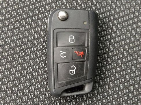 Used 2021 Volkswagen Jetta S image 32