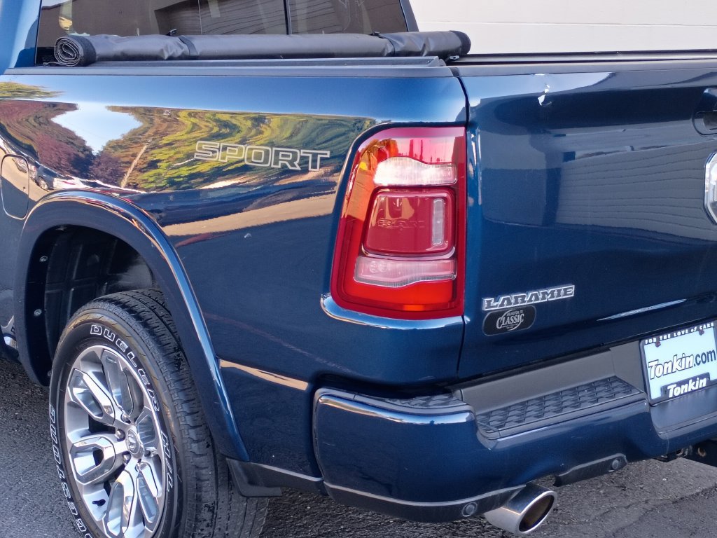 Used 2022 RAM 1500 Laramie w/ Sport Appearance Package AWD/4WD image 7