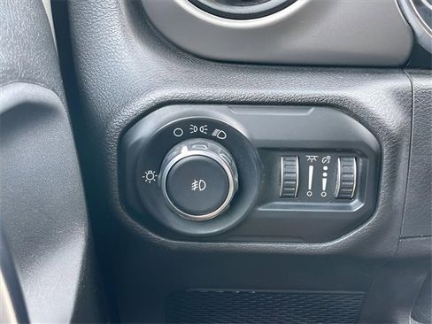 Used 2020 Jeep Wrangler Sport image 20