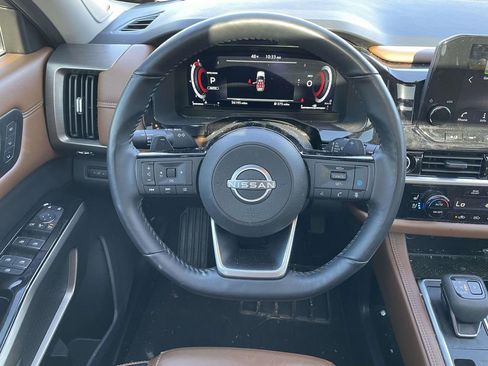 Used 2024 Nissan Pathfinder Platinum w/ Cargo Package image 25