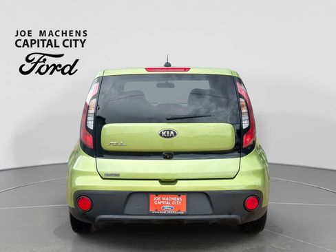 Used 2019 Kia Soul FWD image 6