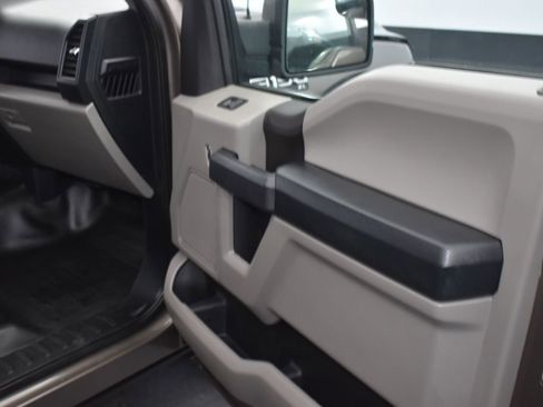 Used 2019 Ford F150 XL image 16