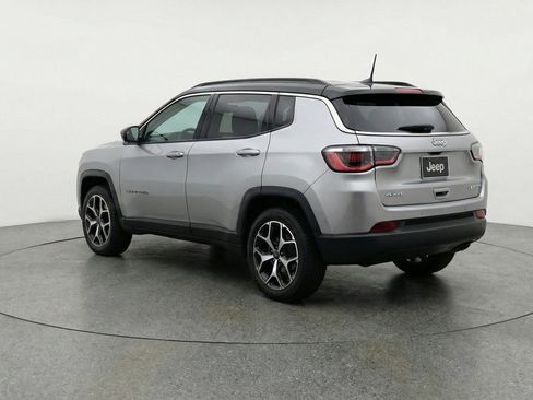 Used 2025 Jeep Compass Limited AWD/4WD image 6
