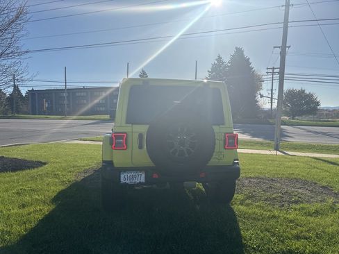 Used 2023 Jeep Wrangler Unlimited Rubicon 392 w/ Dual Top Group AWD/4WD image 7