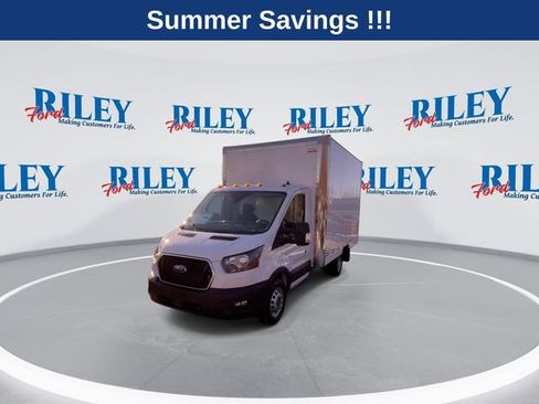 Used 2024 Ford Transit 350 DRW w/ Interior Upgrade Package RWD image 4