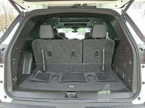 Used 2023 Chevrolet Traverse LT w/ LT Premium Package image 27