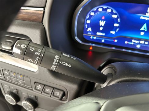 Used 2023 Chevrolet Tahoe High Country image 31