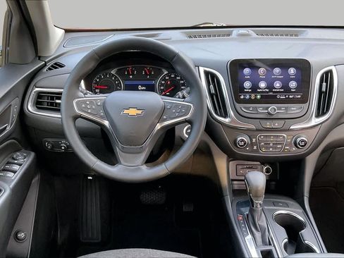 Used 2024 Chevrolet Equinox LT FWD image 7
