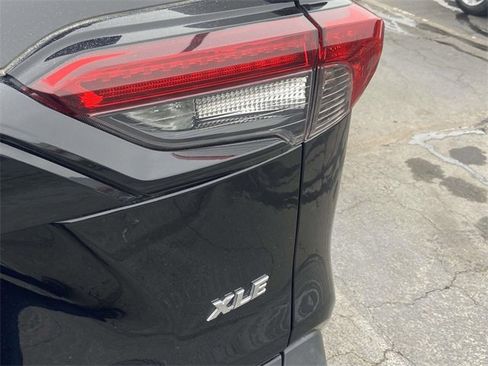 Used 2025 Toyota RAV4 XLE image 8