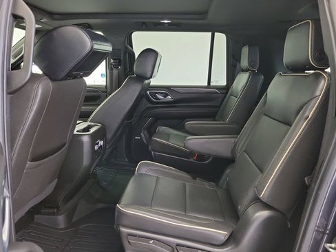 Used 2023 GMC Yukon XL SLT RWD image 15