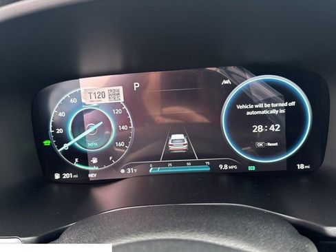 Certified 2023 Hyundai Santa Fe Limited image 11