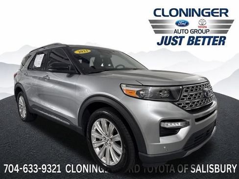 Used 2023 Ford Explorer Limited w/ Limited Technology Package RWD image 1