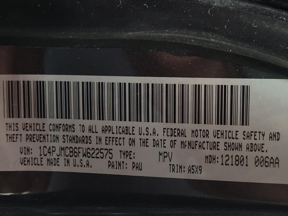 Used 2015 Jeep Cherokee Latitude AWD/4WD image 33