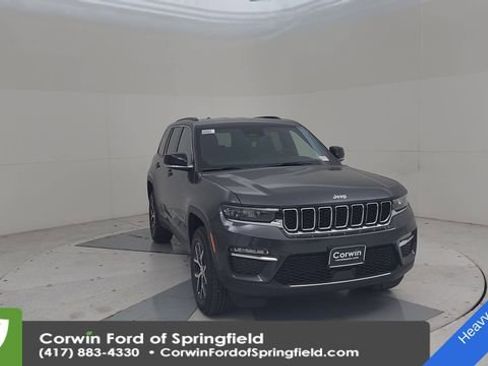 Used 2025 Jeep Grand Cherokee Limited w/ Trailer Tow Package image 3