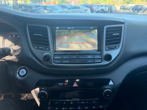 Used 2016 Hyundai Tucson Limited w/ Option Group 03 AWD/4WD image 21