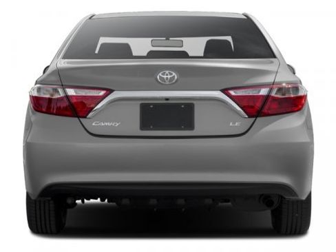 Used 2016 Toyota Camry XLE w/ Moonroof Package FWD image 8