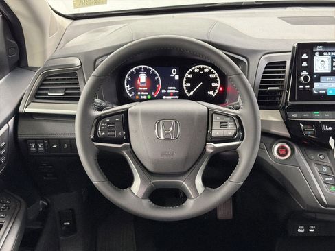 New 2026 Honda Odyssey EX-L image 18