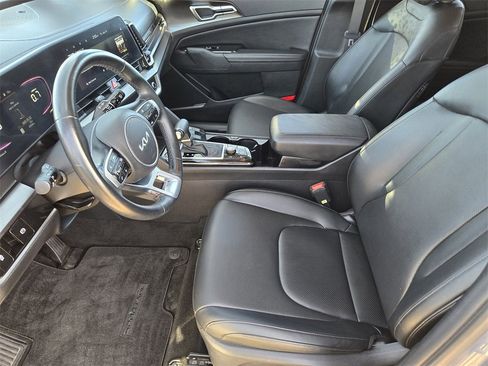Certified 2024 Kia Sportage EX image 11