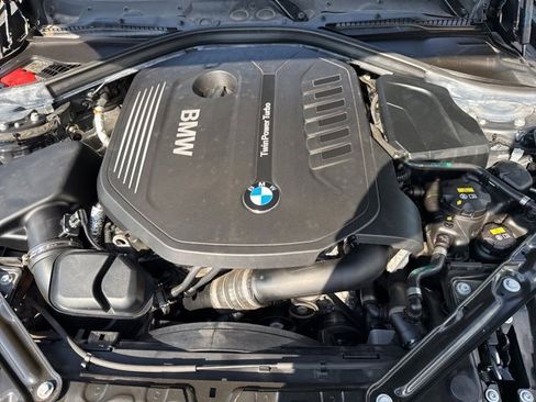 Used 2019 BMW 440i xDrive Convertible image 32