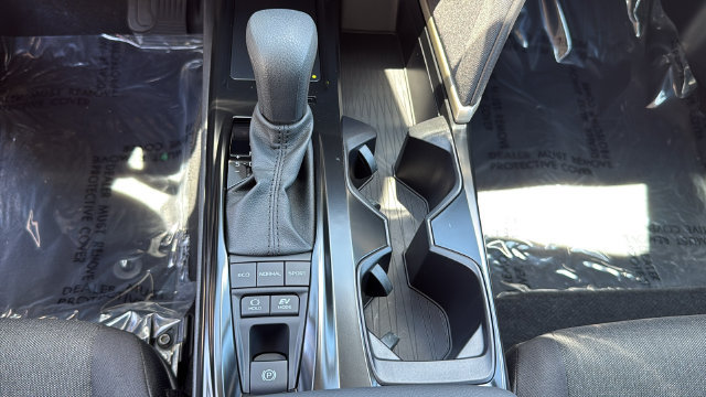 Used 2025 Toyota Camry LE w/ Convenience Package FWD image 28