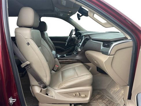 Used 2019 Chevrolet Tahoe LT w/ Luxury Package image 11