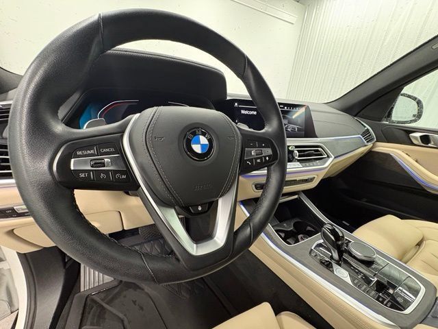 Used 2022 BMW X5 xDrive40i w/ Premium Package AWD/4WD image 23