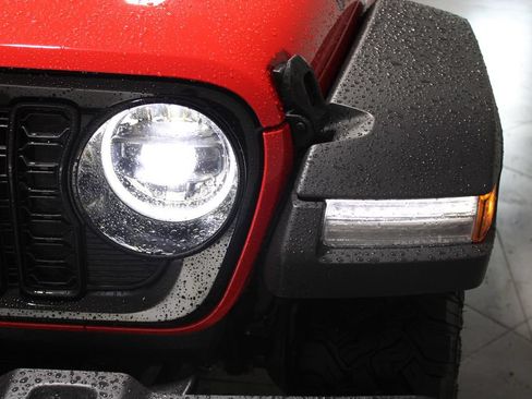 Used 2025 Jeep Wrangler Unlimited Sport S 4xe AWD/4WD image 54