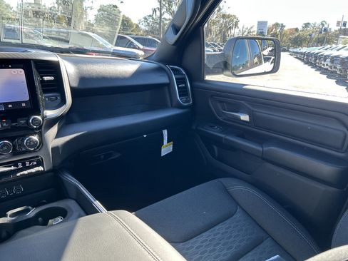 New 2026 RAM 1500 Express image 38