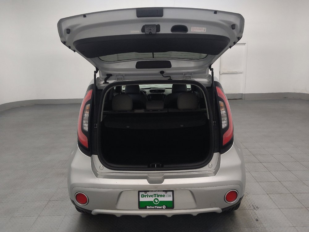 Used 2018 Kia Soul + w/ Primo Package FWD image 29