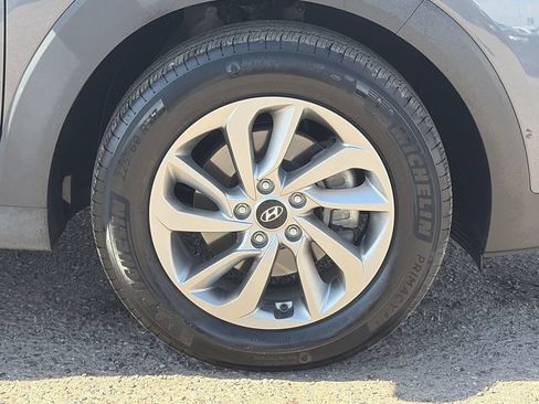 Used 2018 Hyundai Tucson SE FWD image 9