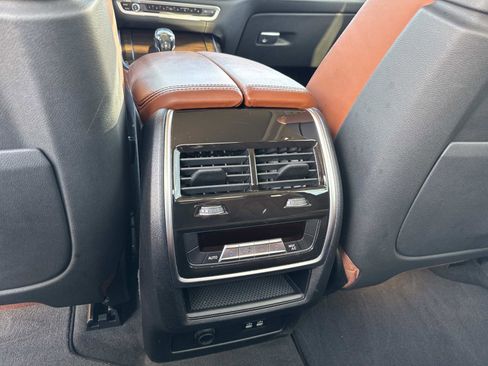 Used 2021 BMW X7 xDrive40i w/ Premium Package 2 image 17