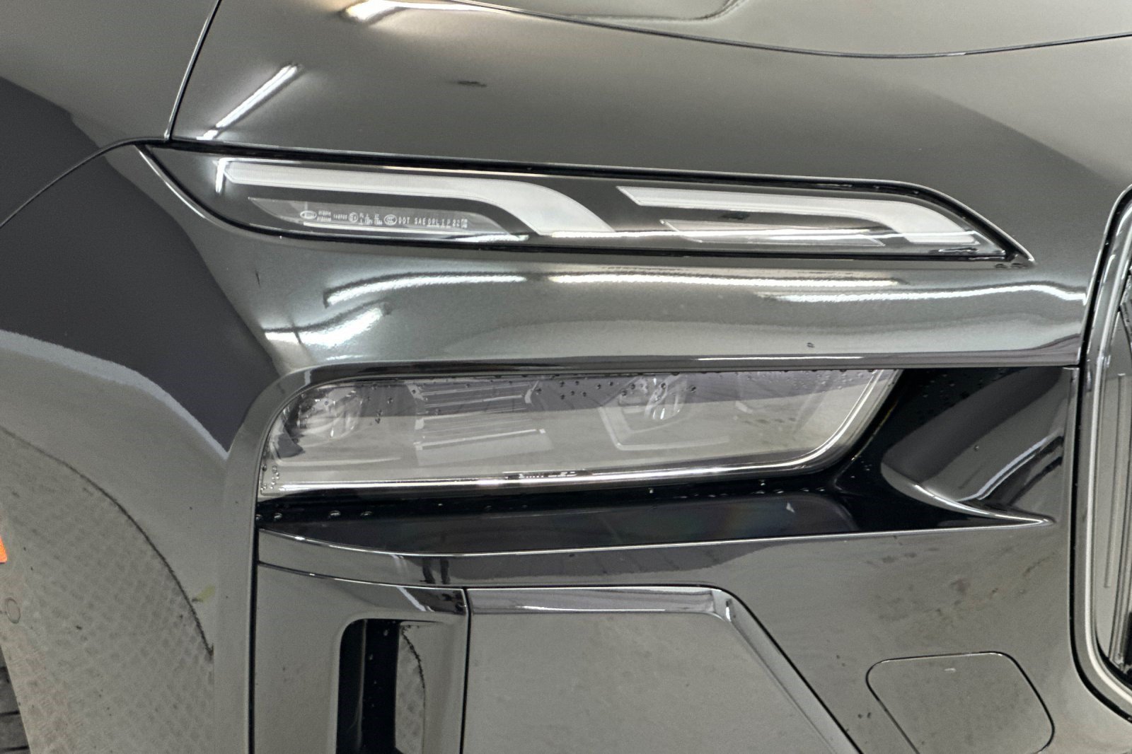New 2026 BMW 750e xDrive w/ Premium Package AWD/4WD image 12