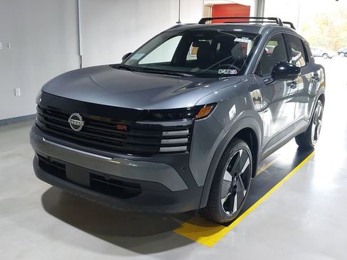 New 2026 Nissan Kicks SR w/ Illumination Package AWD/4WD image 18