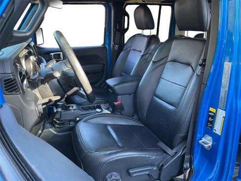 Used 2021 Jeep Wrangler Unlimited Sahara image 27