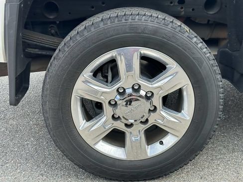 Used 2018 GMC Sierra 2500 SLT AWD/4WD image 17
