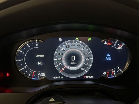 Used 2016 Cadillac Escalade Platinum AWD/4WD image 19