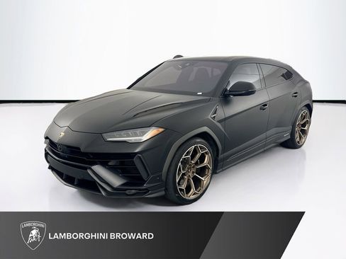 Used 2023 Lamborghini Urus Performante AWD/4WD image 1