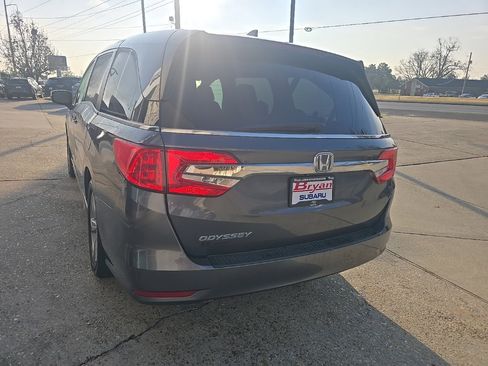 Used 2018 Honda Odyssey EX image 21