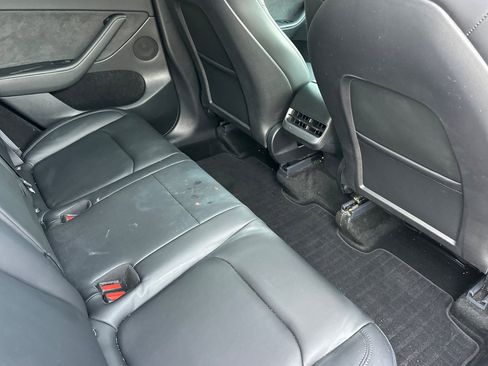 Used 2024 Tesla Model Y Long Range image 18