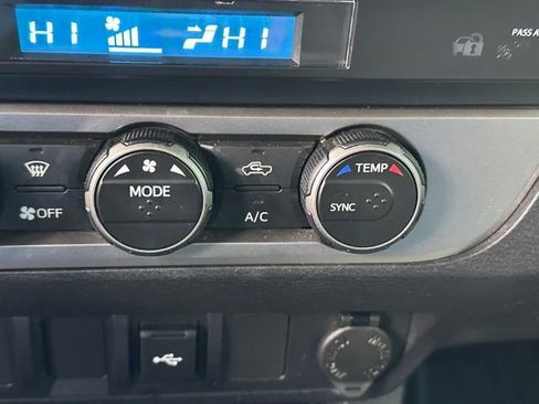 Used 2023 Toyota Tacoma SR AWD/4WD image 34